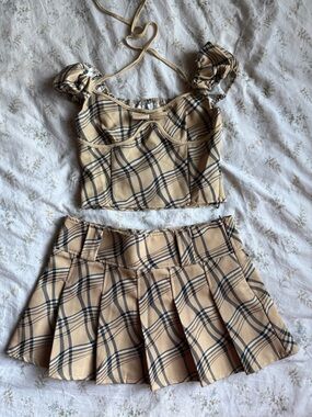Khaki pleated mini skirt and top set size small in great condition